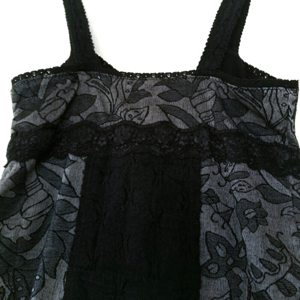 FREE PEOPLE 90's Cropped Surpluce Neck Baby Cami in Black Lace Womens Medium - Picture 6 of 7